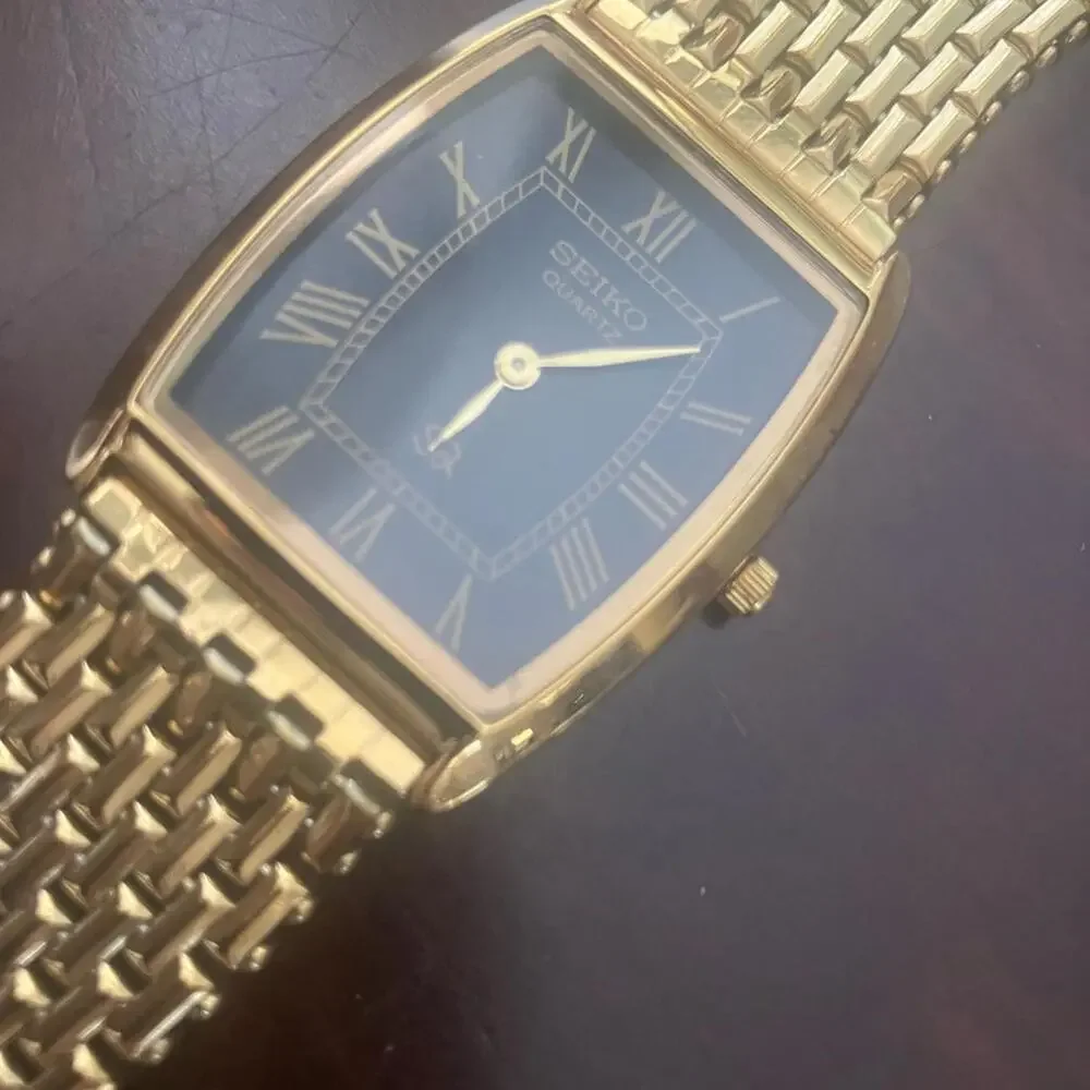 Seiko Gold Rectangular Watch w/Black Dial 33mm Rare Vintage